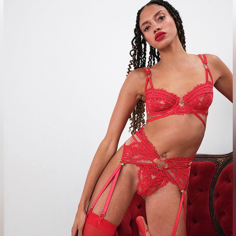 FOR LOVE & LEMONS Rosa Lace Bra and Panty SET NWT M bra S thong